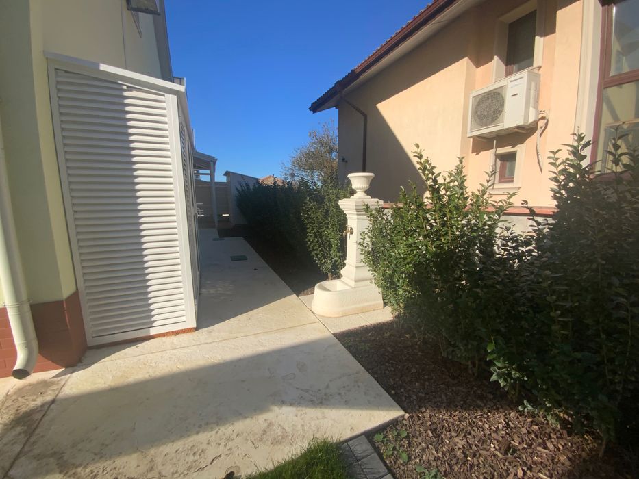 Продава се Къща в Добрич, в.з. Лозята - 140 кв.м за 2500 €/кв.м - Снимка #18