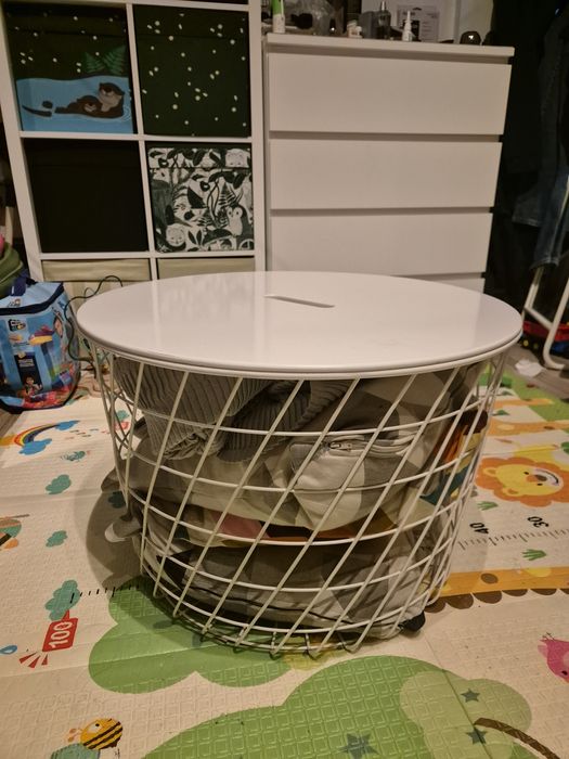 Masuta cu spatiu depozitare ikea