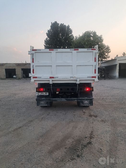 Howo 4x2 10 tonnalik samasval 2026yilda chiqqan yurgani 6700km