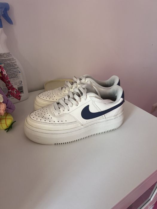 Дамски кецове на найк