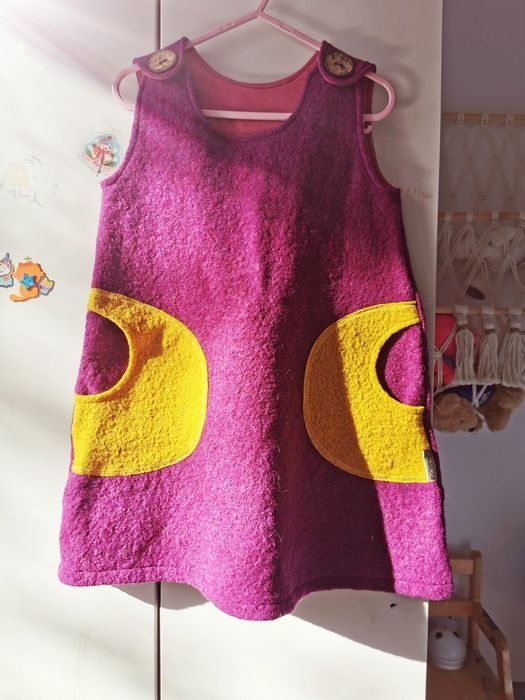 Vesta/Sarafan NOU Woolina 104/110 din lână fiartă