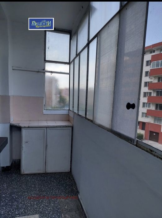 Продавам 3стаен апартамент