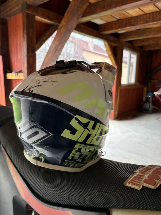 Casca enduro shot