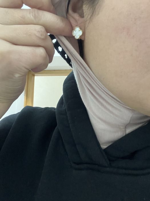 Продам серьги Ванклив