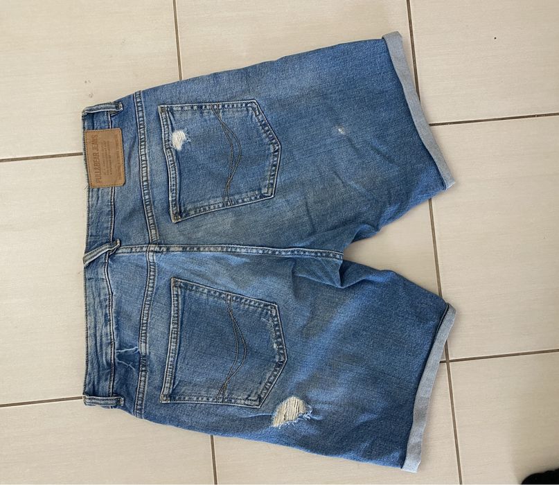Bermude blugi pull&bear . Gen zara sau H&M