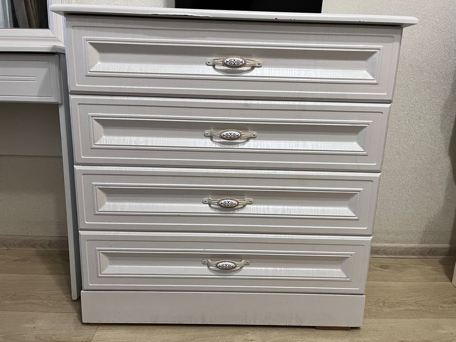 Срочно продам комод