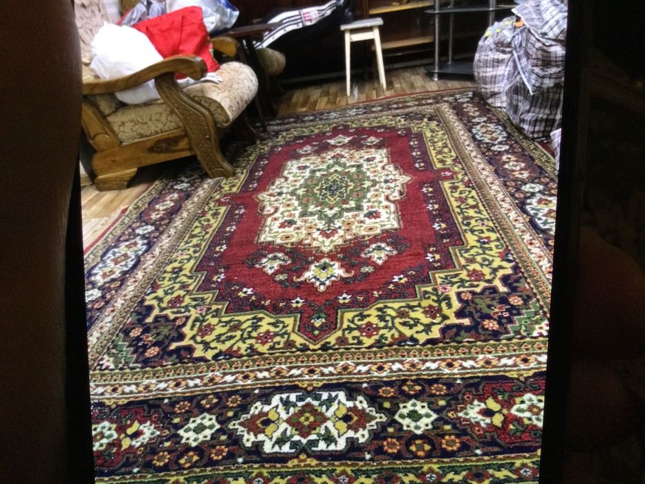 Продаются ковры в отличном состоянии