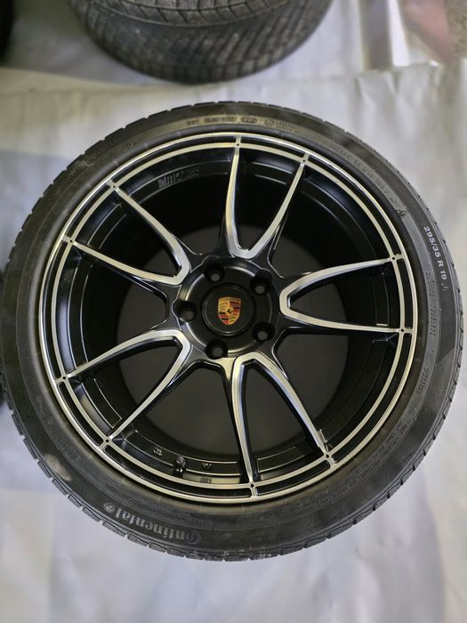 Джанти с гуми за порше 5х130