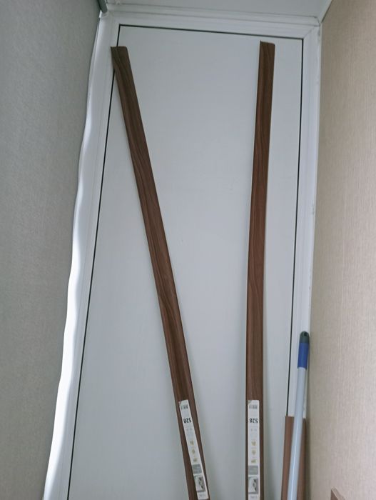 Продам два плинтуса