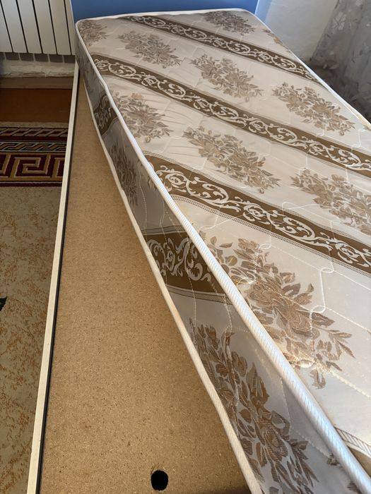 Прдаю кровать и шкаф