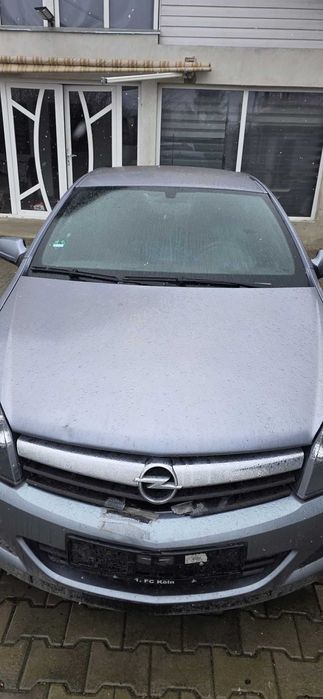 Vând Opel Astra GTC 1.6
