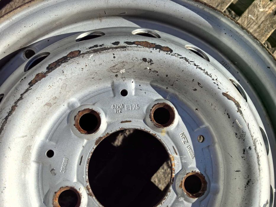 15 цола 5 х 130 мм Мерцедес Спринтер / ФВ Ел Те - 6 Инча / ЕТ 75