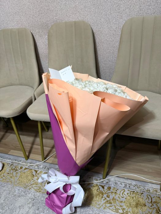 Белые розы 51 шт