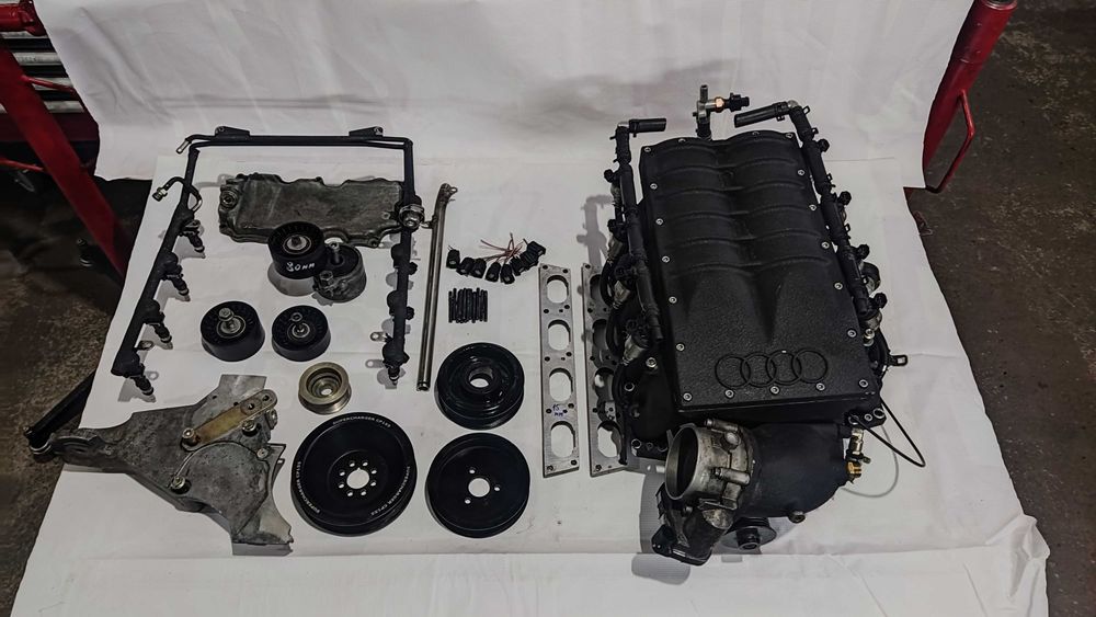 AUDI  А8 D2 4.2 На части