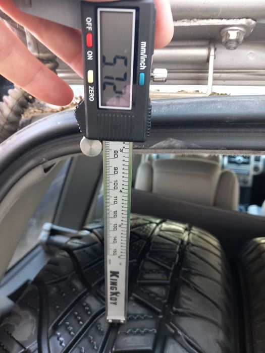 215 70r16 104h michelin latitude cross