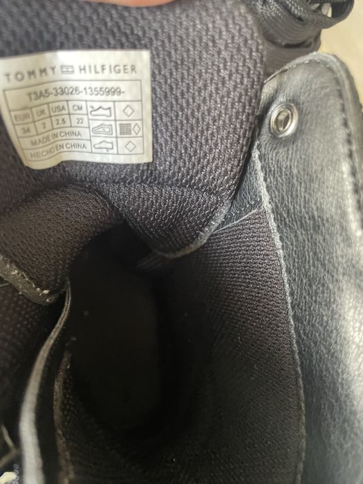 Детски боти на Tommy Hilfiger