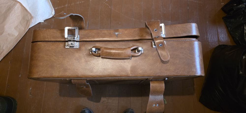 Стари ретро куфари