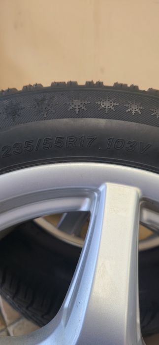 Лети джанти RIal 5x108 от 4x4 с гуми 235/55/17 Ford Kuga