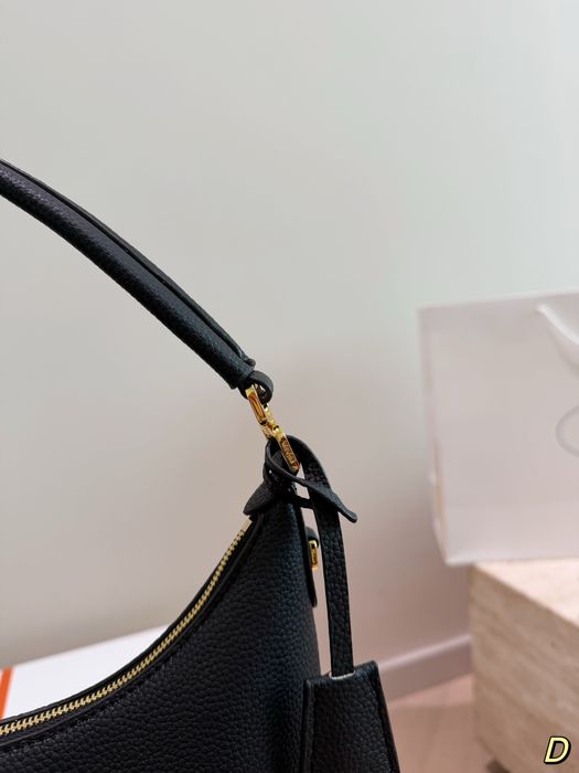 сумки от Prada люкс качество