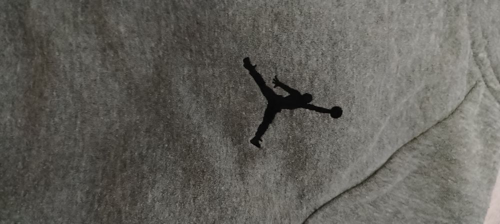 Продавам Слуйтчер на Jordan ОРГИНАЛНО