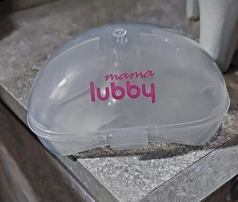 Накладки на грудь