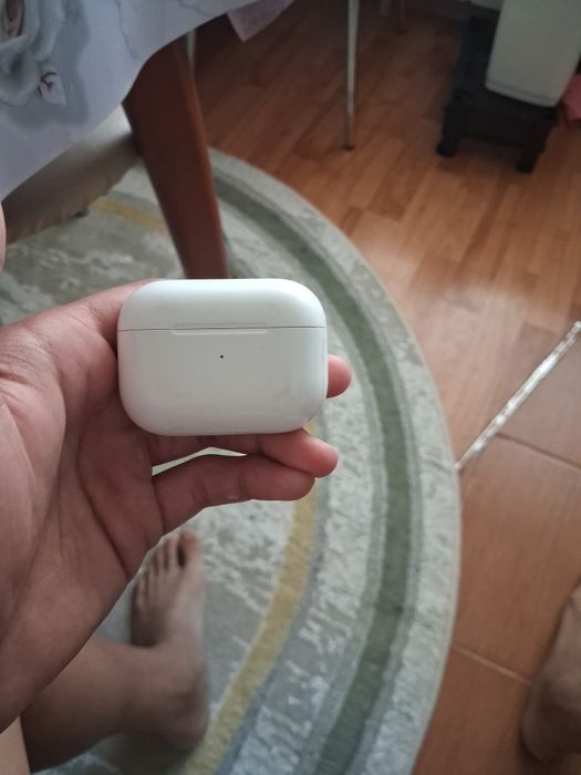 Продаются Airpods pro 1