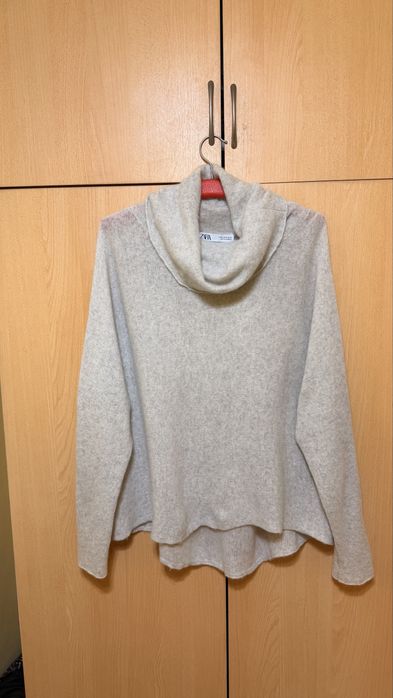 Пуловер  Zara. 100%кашмир Размер L
