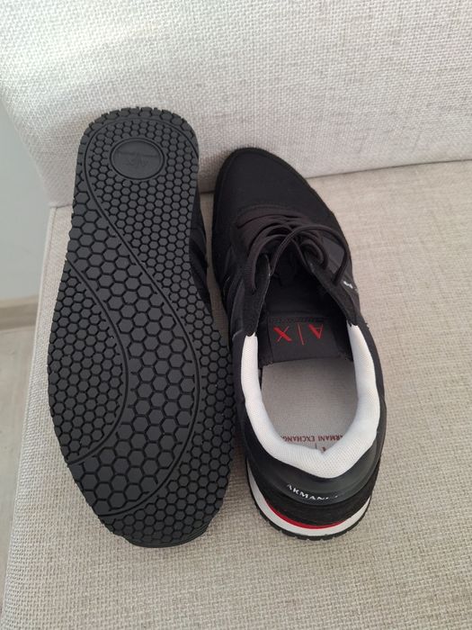 Armani Exchange  Trainers оргинални