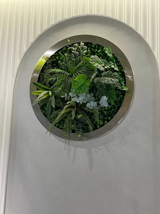 Фито стена и фито часы. Искусственные растения и деревья