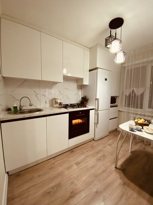 Продам 3-комн квартиру район гор.отдел