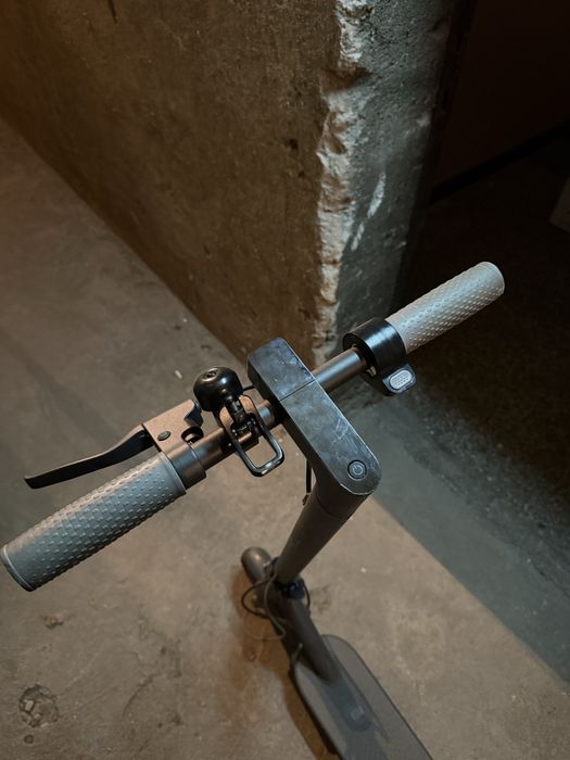 Електрическа тротинетка Xiaomi Mi Electric Scooter 1S