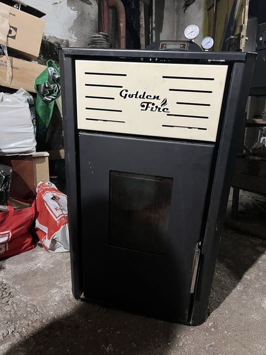 Продавам пелетна камина с водна риза Mareli Systems GFN12 – 12 kW