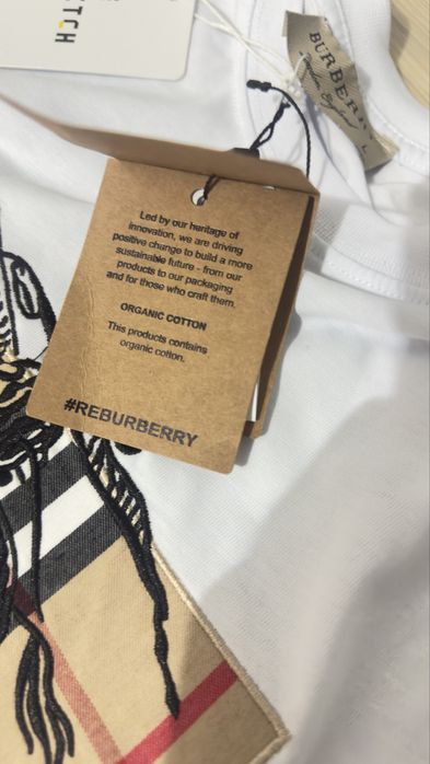 Tricou cu desing