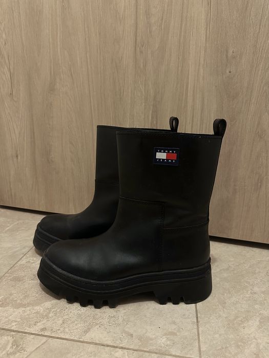 Tommy Hilfiger боти НОВО