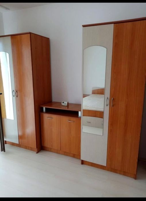 Inchiriez apartament 2 cam floresti