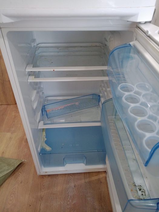 Продам холодильник