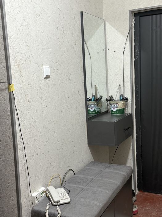 срочно продаётся уютная квартира в хорошем районе.