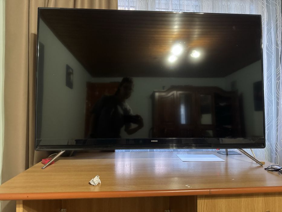 Samsung LED TV 49” Full HD – UE49K5100