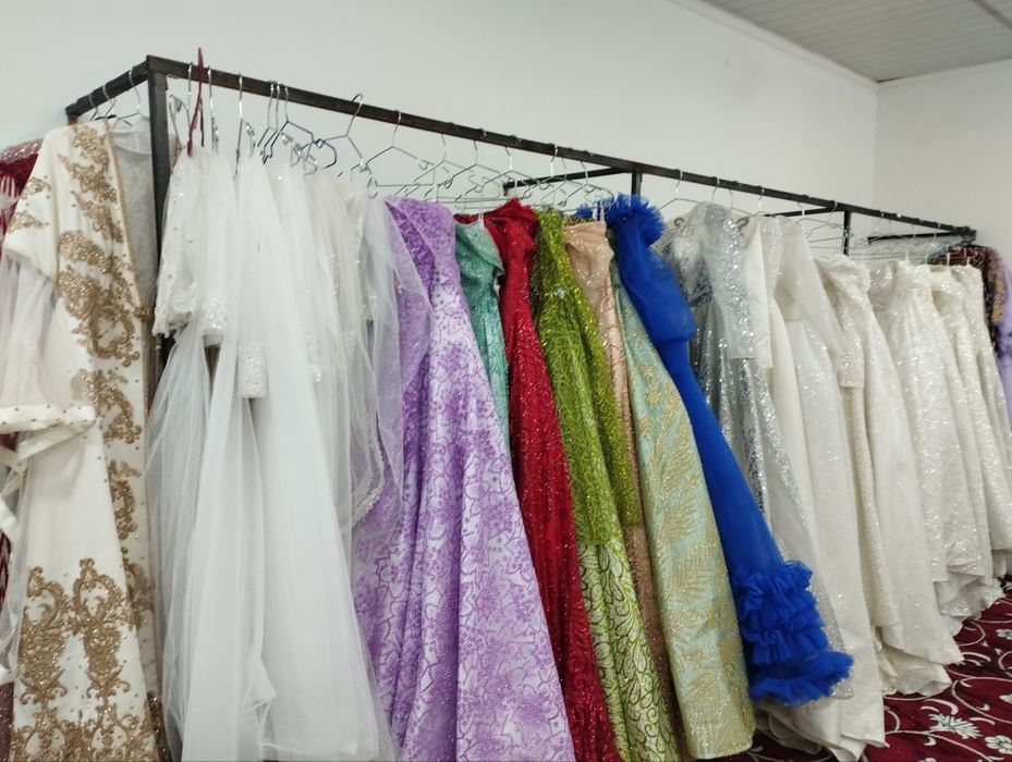 Angrenda tayyor biznes sotiladi (40+ oq ko'ylaklar)