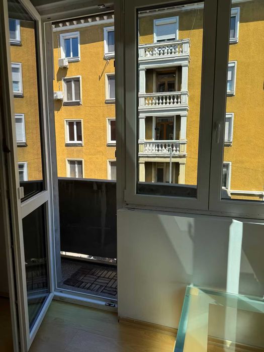 Тристаен апартамент на 100м от НДК четиристаен ИДЕАЛЕН ЦЕНТЪР