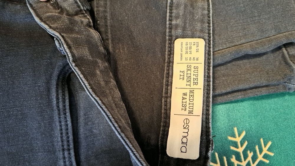 Blugi pentru femei