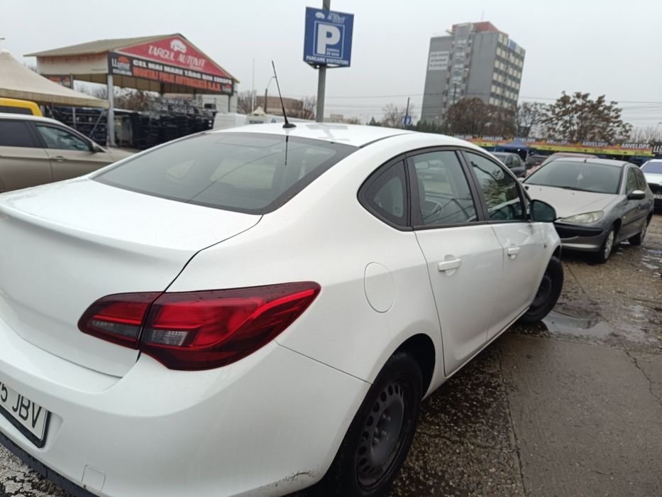 Opel Astra j 2018/1.6 benzina+gaz/Euro 6