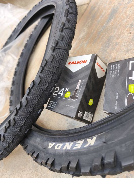 Kenda 24"X1.95 + camere noi !