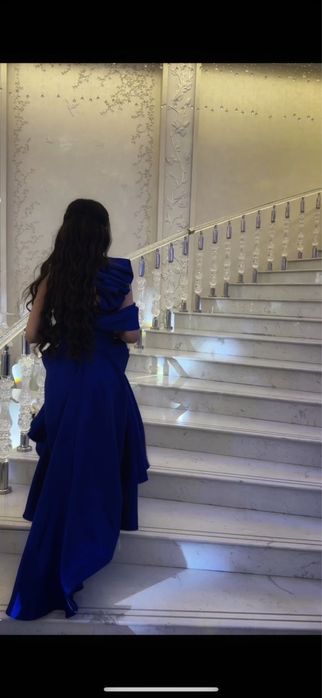 Платье шикарное  на выпускной