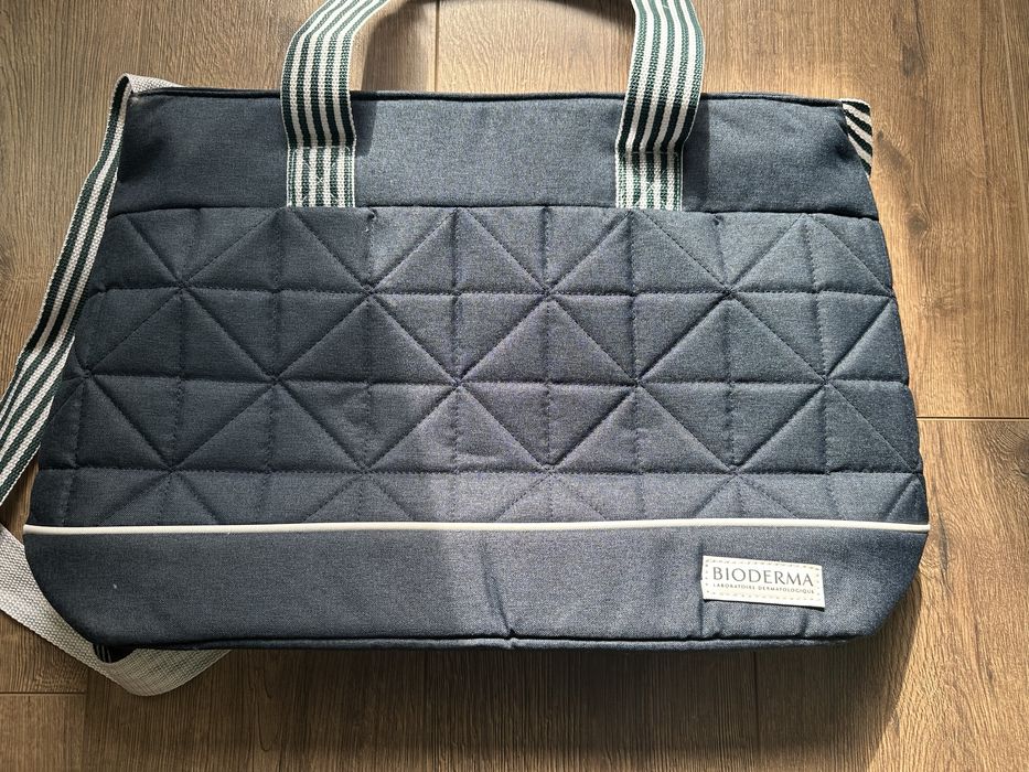 Чанта биодерма/bioderma