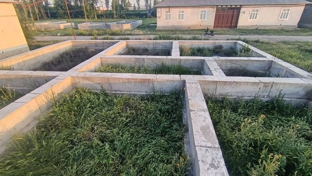Участка сотилади