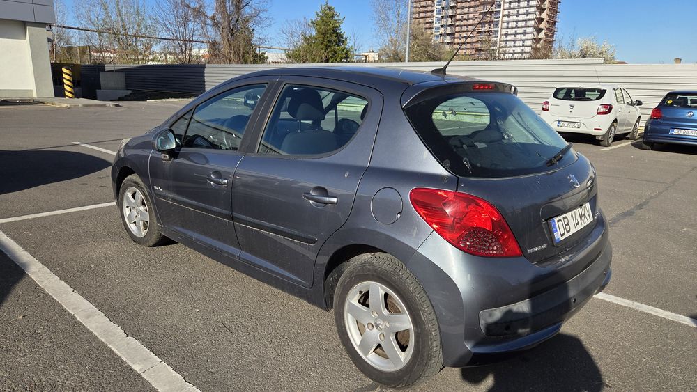 Peugeot 207
