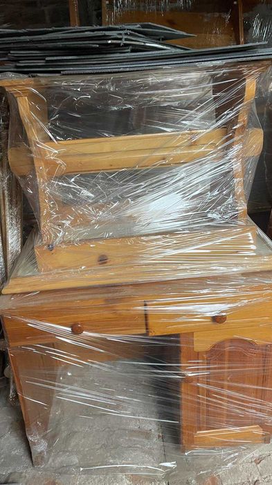 Мебели от масив, бюро, гардероб, маса, шкаф