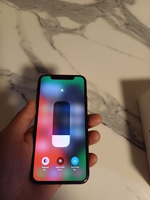 Iphone x xolati yaxshi