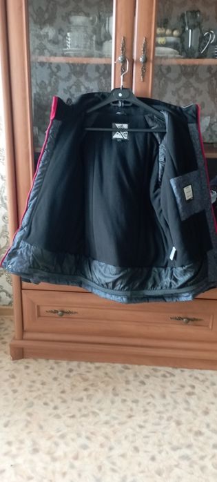 Продам подростковую куртку